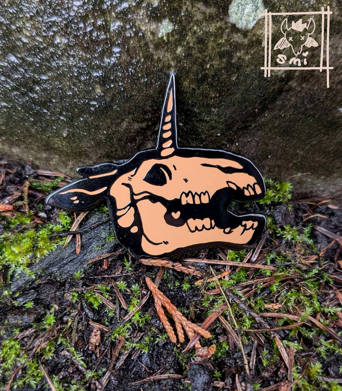 Unicorn Skull Enamel Pin