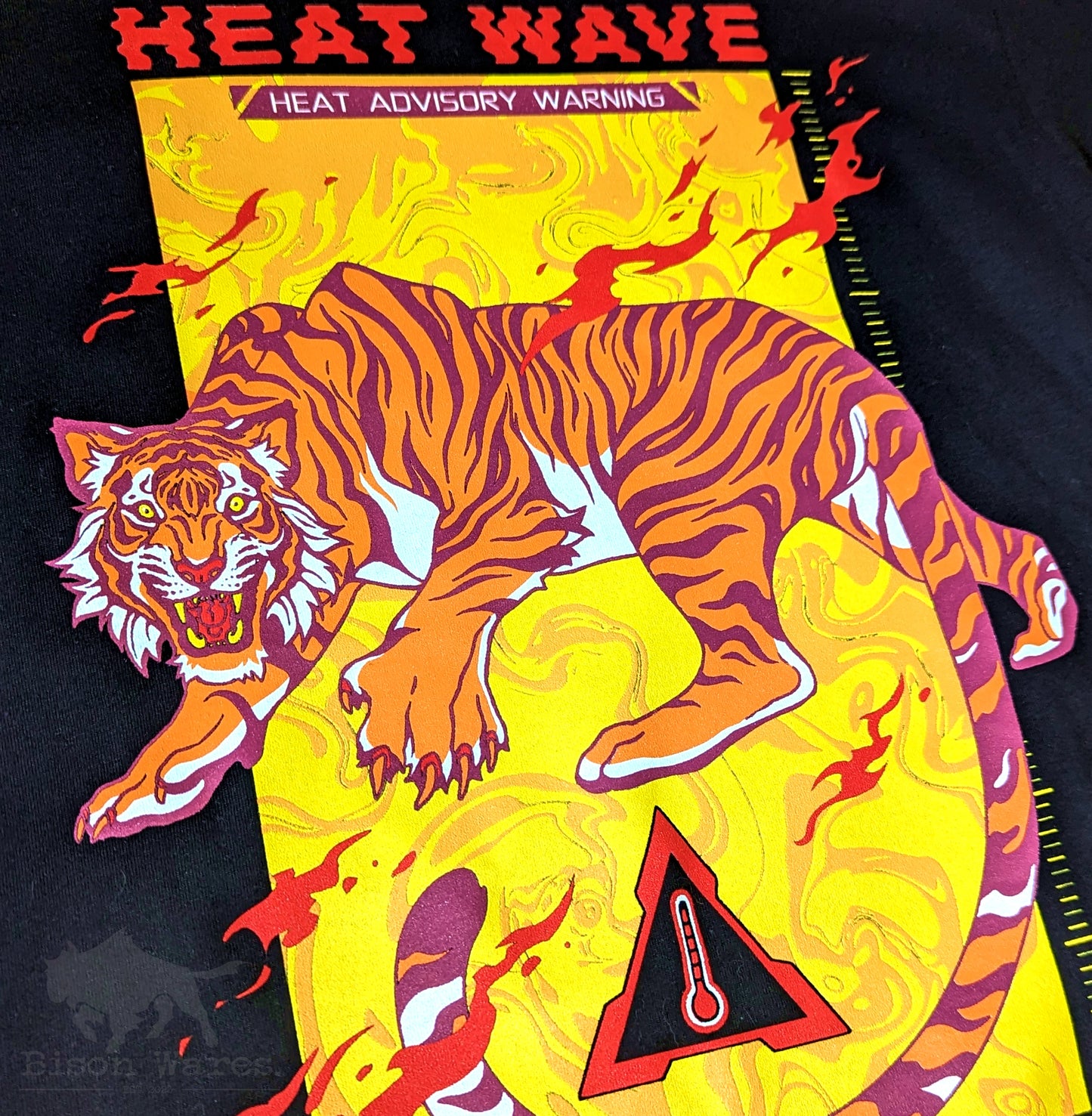 HEAT WAVE - T-Shirt